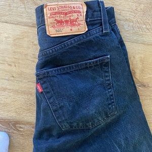 Levi’s 501 mom jeans dark wash
